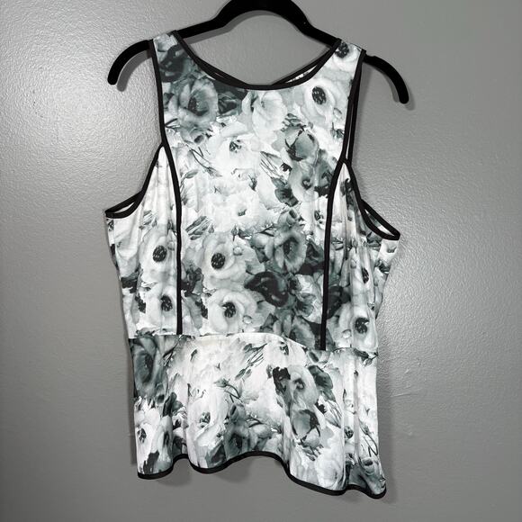 BB Dakota Women's Black & White Floral Sleeveless Blouse - Size Large - Peplum - Picture 1 of 7